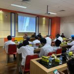 Gambar: Diskusi dengan tema “Penguatan Pemerintah Desa Melalui Lembaga Mediasi” oleh PKSPH bekerjasama dengan BUMDESMA