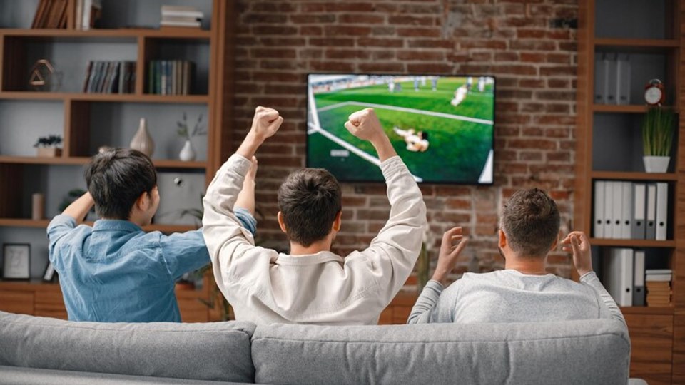 Nonton bareng sepak bola