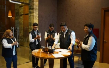 (kiri kanan) Kepala Bidang Kreatif & Event Unit BQ - Mahendra Rama Dhani, Direktur Riset BQ- Lutfiya Al Qarani, CEO BQ Ramadhan Dwi Al Qorni, Komisaris Utama BQ - James Karnadi, COO BQ - Muhammad Taufiqi, Photo by Bannu