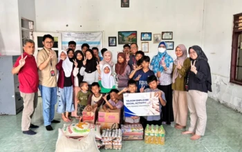 Telkom PRITI Berbagi melalui Telkom Employee Social Activity di LKSA Al Falah Kota Cirebon. (Foto: Dok. Istimewa)